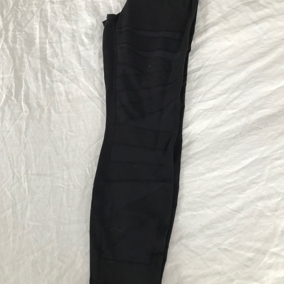 Lululemon mesh leggings - Picture 3 of 6